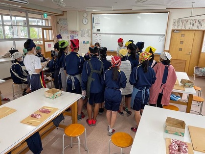 20231005浄水中学校まごころフェスタ準備24学級-1